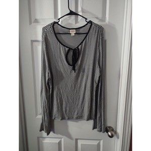 Mossimo Supply Top Plus Size XXL Black And White Stripe Long Sleeve Keyhole Neck